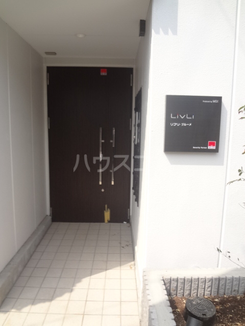 14/22 エントランス