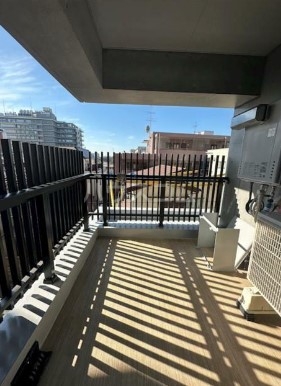 14/23 バルコニー