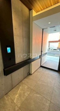4/5 エントランス