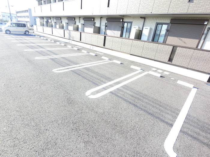 20/30 駐車場