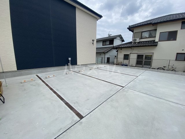 4/10 駐車場