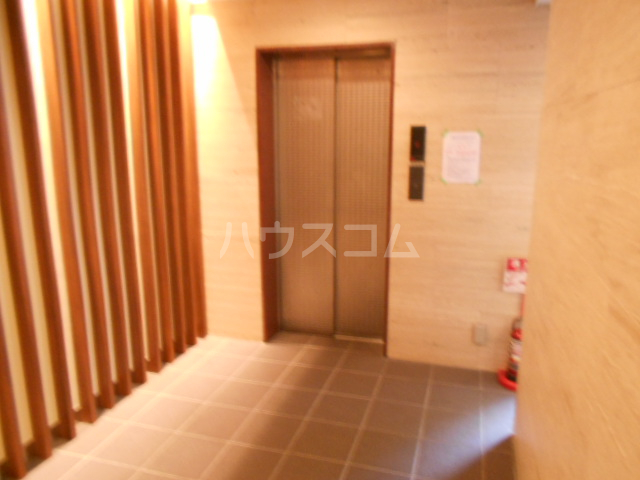 19/22 エントランス