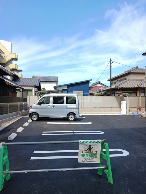 14/21 駐車場
