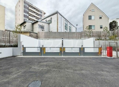 16/19 駐車場