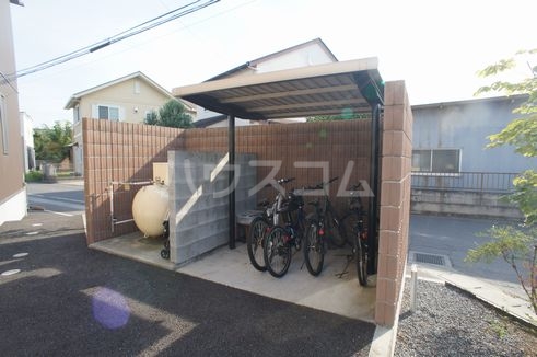 2/4 駐車場
