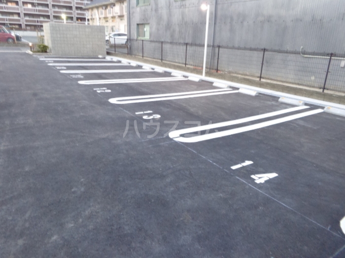 19/30 駐車場