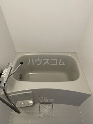 13/30 浴室