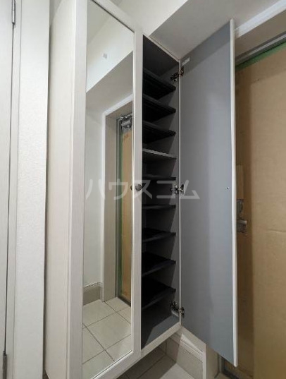 15/17 エントランス