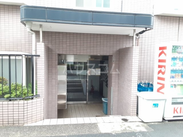 15/22 エントランス