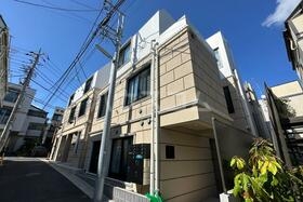 ＨＪ　ＰＬＡＣＥ　ＳＡＳＡＺＵＫＡの外観