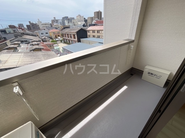 19/27 バルコニー