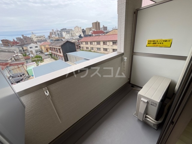 16/27 バルコニー