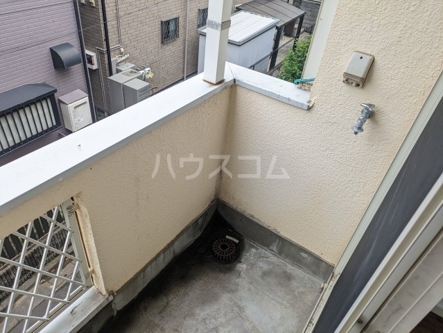 19/28 バルコニー