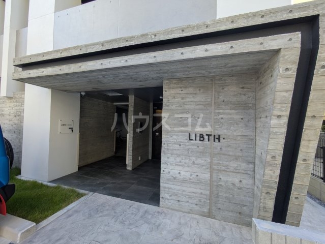 19/25 エントランス