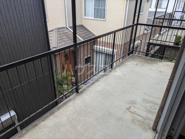 25/30 バルコニー