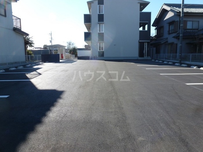 19/27 駐車場