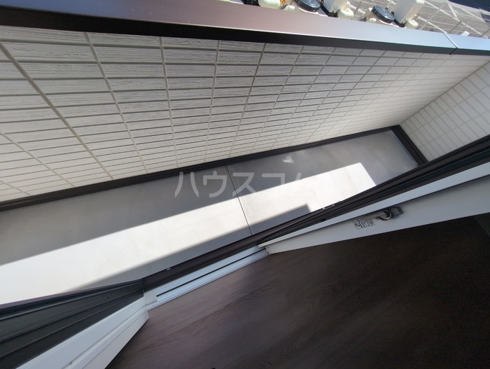 15/23 バルコニー