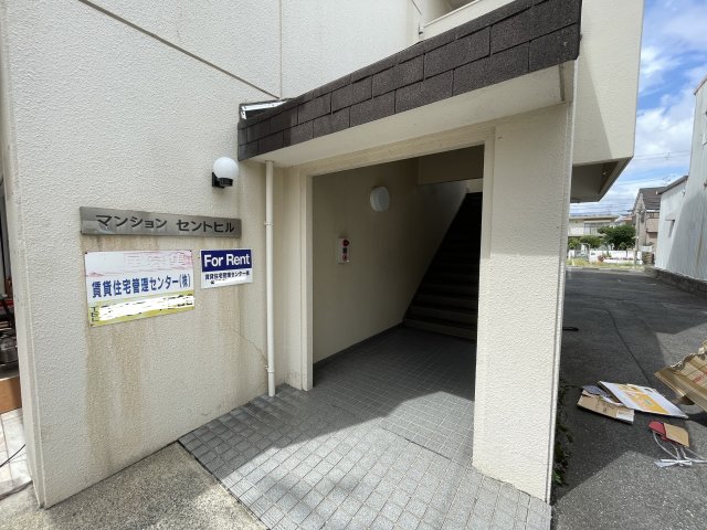 14/16 エントランス