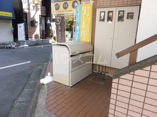 15/21 エントランス