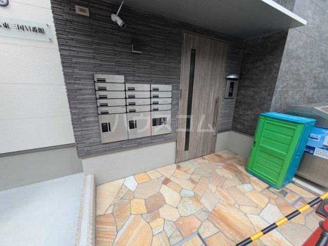 20/29 エントランス