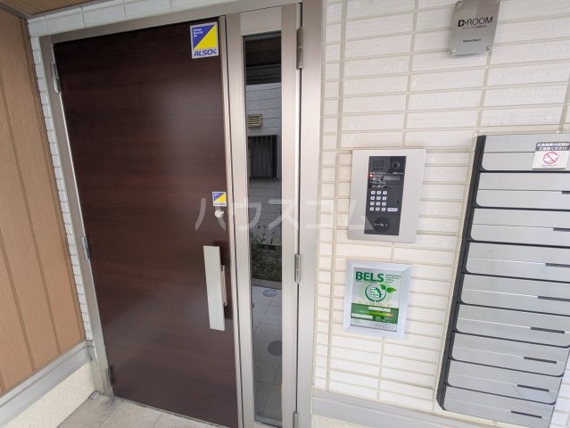 3/5 エントランス