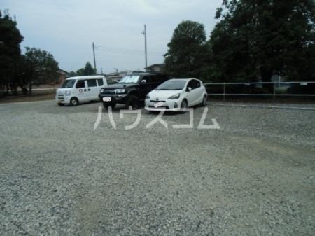 15/19 駐車場