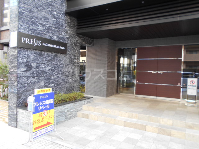 22/30 エントランス