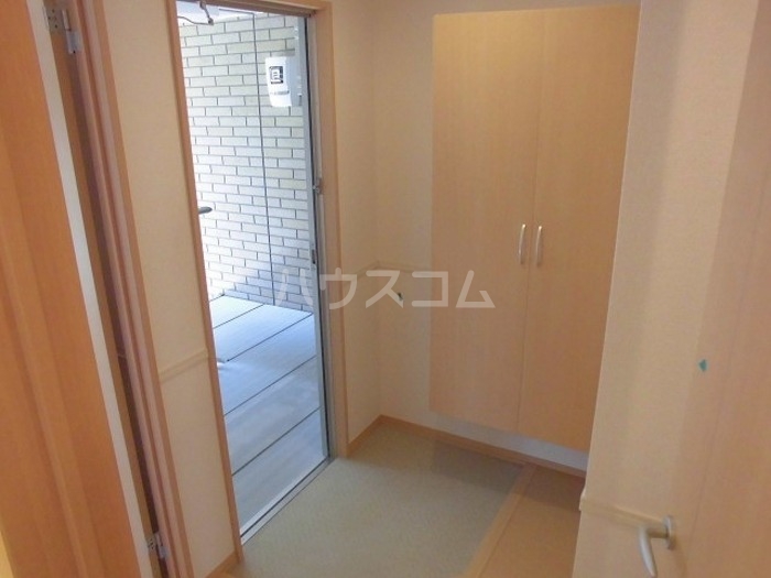 13/30 玄関