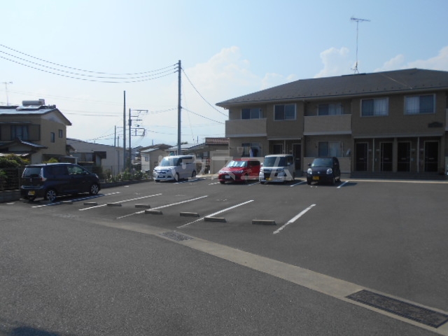 18/26 駐車場