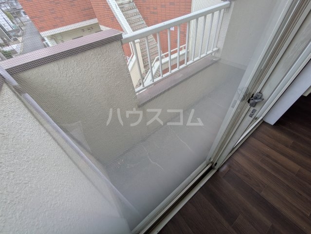 16/27 バルコニー