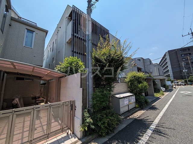 2/30 外観