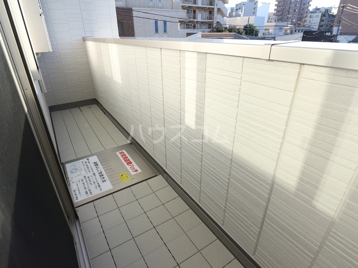 19/30 バルコニー