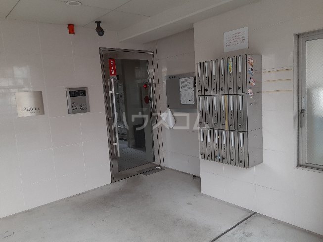 2/3 エントランス