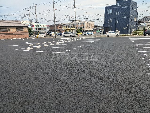 25/30 駐車場