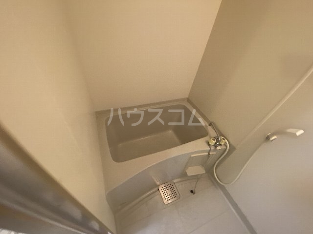 16/30 浴室