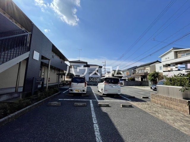 19/28 駐車場