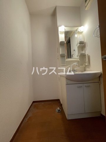 13/28 洗面