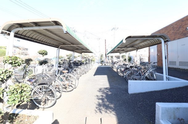 19/28 駐車場
