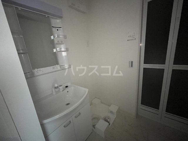 13/30 洗面