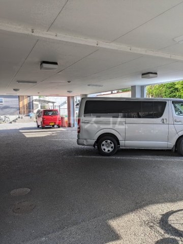 19/28 駐車場