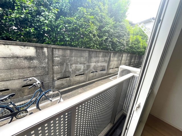 19/30 バルコニー