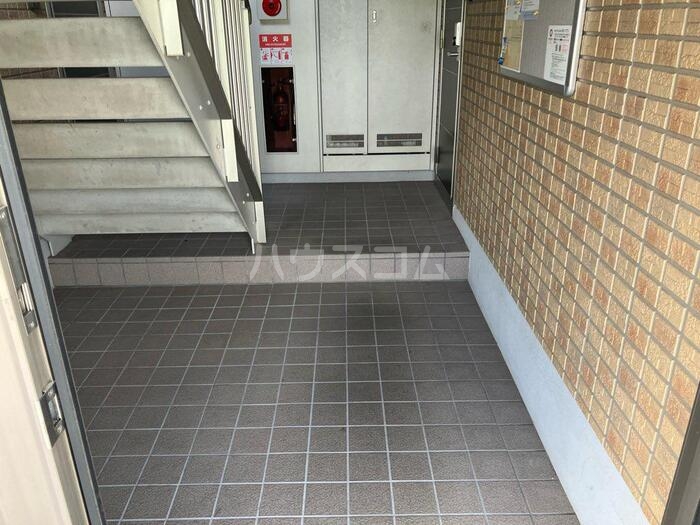 17/22 エントランス