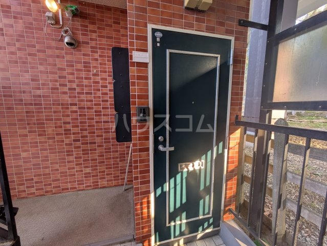 20/30 エントランス