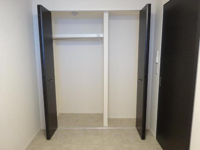 21/22 エントランス