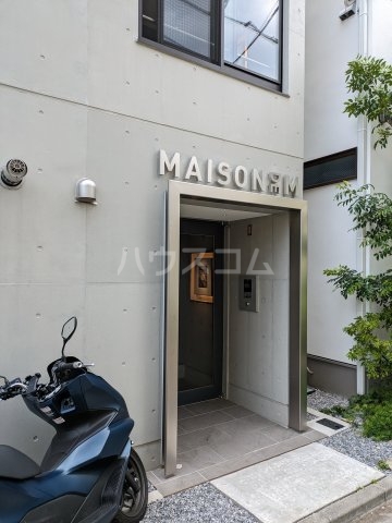 29/30 エントランス