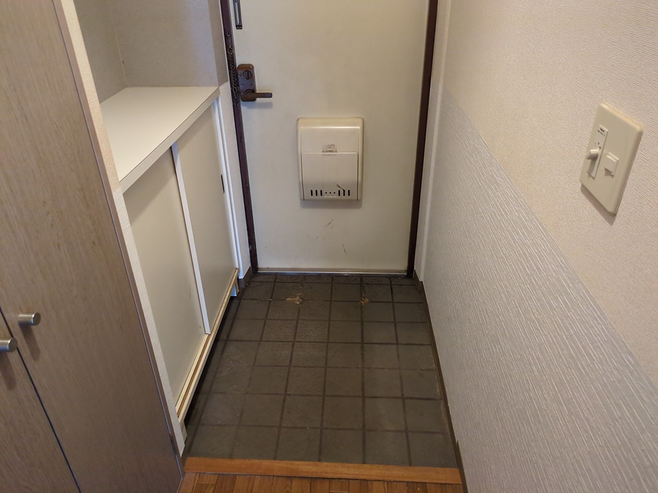 13/30 玄関