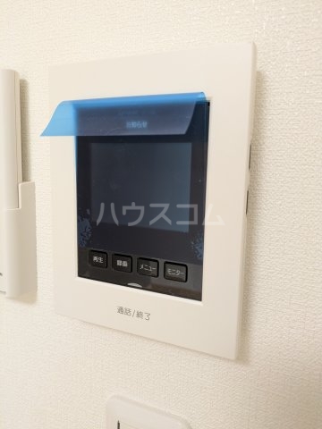 18/27 エントランス