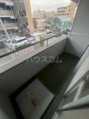 27/30 バルコニー