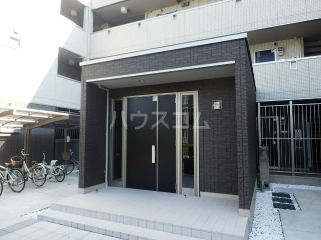 22/29 エントランス