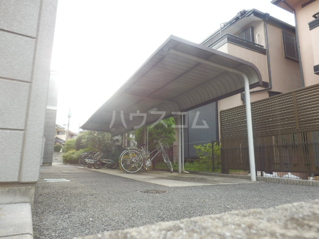 21/29 エントランス